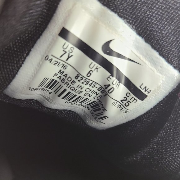 Kobe XI (11) Elite Low "Black Space" Size 7Y (822945 001) Men's 7, Women's 8 - Picture 8 of 8